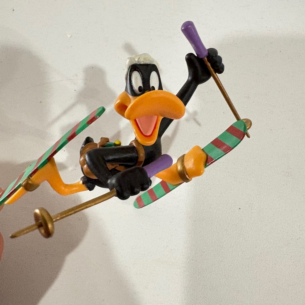 Vintage Looney Tunes Daffy Duck Skiing Christmas Ornament Figurine Warner Bros